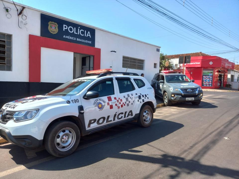Foto 1 de 4 — Homem é preso por tráfico no Jardim Ponte Alta em Américo